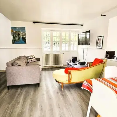 Gîte de France Pool house 3 épis - Gîte de France 3 personnes MAE-4641