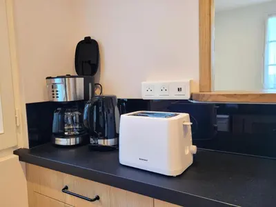 Cuisine ou kitchenette dans l'établissement Gîte de France Chez léon 2 épis - Gîte de France 2 personnes MAE-4661