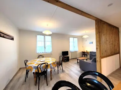 Coin salon dans l'établissement Gîte de France Chez léon 2 épis - Gîte de France 2 personnes MAE-4661