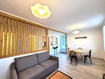 Coin salon dans l'établissement Gîte de France Chez léon 2 épis - Gîte de France 2 personnes MAE-4661