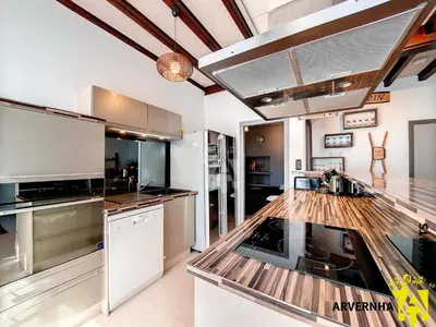 Cuisine ou kitchenette dans l'établissement La Grande Hirondelle