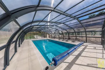 Piscine de l'établissement Chalet de Fougerousse ou située à proximité