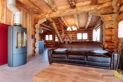 Coin salon dans l'établissement Chalet de Fougerousse