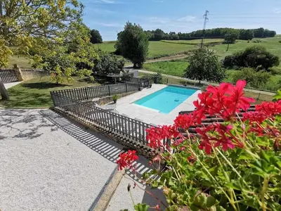 Piscine de l'établissement Lou fredou ou située à proximité