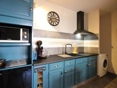 Cuisine ou kitchenette dans l'établissement Appartement T2 Mont-Dore, 4 pers, animaux acceptés - FR-1-608-275