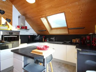 Cuisine ou kitchenette dans l'établissement Chalet cosy pour 10 pers., terrasse spacieuse, animaux acceptés - FR-1-608-280