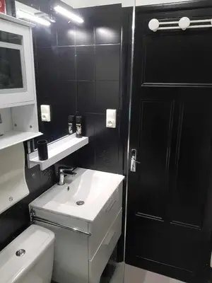 Salle de bains dans l'établissement S-e-r-a-l-y 2