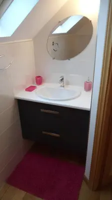 Salle de bains dans l'établissement Villas de Leypinas B&B