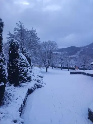 L'établissement La cachette des volcans en hiver