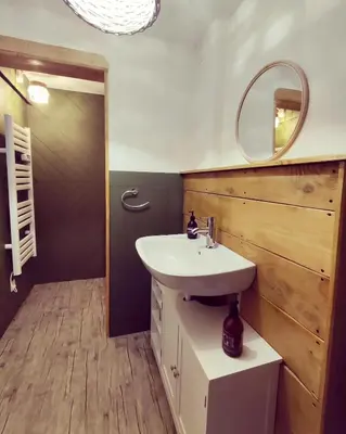 Salle de bains dans l'établissement La cachette des volcans