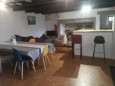Cuisine ou kitchenette dans l'établissement Gîte des coussières