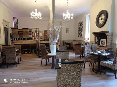 Coin salon dans l'établissement Auberge de la marquise