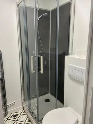Salle de bains dans l'établissement Appartement centre ville avec balcon