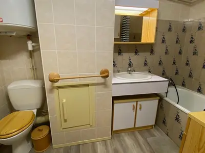Salle de bains dans l'établissement Studio au pied des pistes avec balcon plein sud - FR-1-814-12