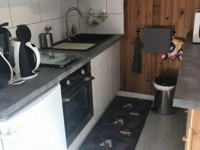 Cuisine ou kitchenette dans l'établissement Studio Cœur de station avec Balcon, Proche Pistes - FR-1-814-9