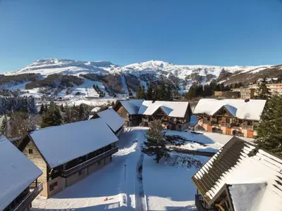 Vue générale sur la montagne ou vue sur la montagne depuis l'appartement
