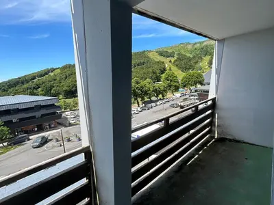 Vue générale sur la montagne ou vue sur la montagne depuis l'appartement