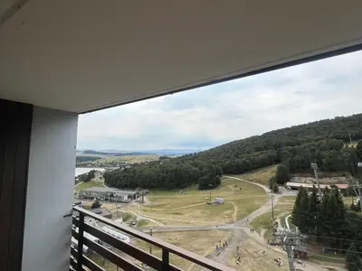 Vue générale sur la montagne ou vue sur la montagne depuis l'appartement