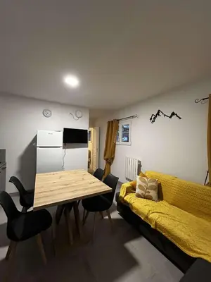 Coin salon dans l'établissement appt 4 personnes tout confort 2