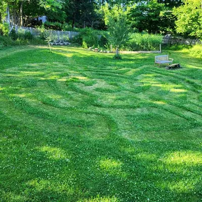 Jardin de l'établissement Gîte Ciel - 1-8 pers, au calme, à 20 mins du Puy-de-Dôme, Vulcania et le volcan de Lemptégy