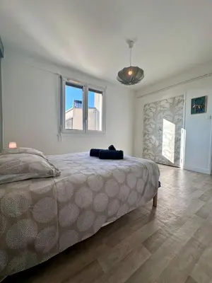 Un ou plusieurs lits dans un hébergement de l'établissement Casa Ribot #10 - T4 pour 5 personnes - Proche Centre Ville