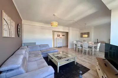 Coin salon dans l'établissement Casa Ribot #10 - T4 pour 5 personnes - Proche Centre Ville