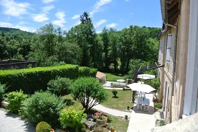 Jardin de l'établissement Chambre d'hôtes Au jardin de la Bachellerie