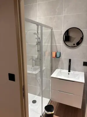 Salle de bains dans l'établissement Appartement face au château