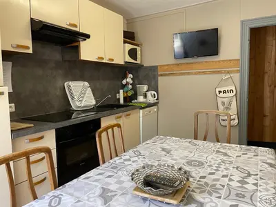 Cuisine ou kitchenette dans l'établissement B9 villa MASSIAS