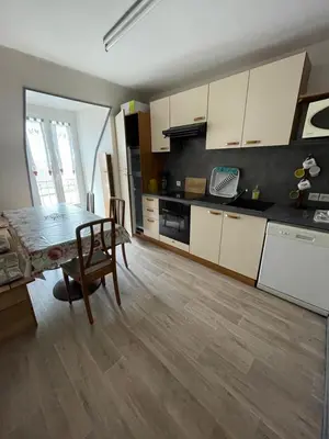 Cuisine ou kitchenette dans l'établissement B9 villa MASSIAS