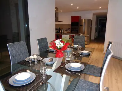 Cuisine ou kitchenette dans l'établissement Villa La Bénéchie