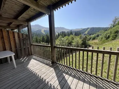 Vue générale sur la montagne ou vue sur la montagne depuis l'appartement