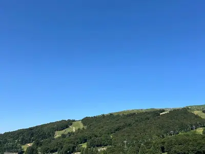 Vue générale sur la montagne ou vue sur la montagne depuis l'appartement