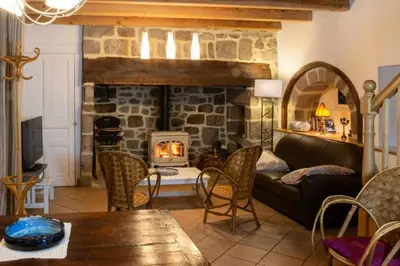 Coin salon dans l'établissement Gîte de France La rapiette 3 épis - Gîte de France 4 personnes MAE-3701