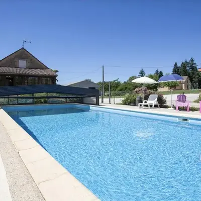 Charmante maison en pierre avec piscine pour 6