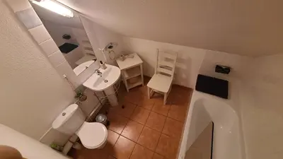 Salle de bains dans l'établissement Charmant Duplex en bord de Dordogne - Argentat- Corrèze