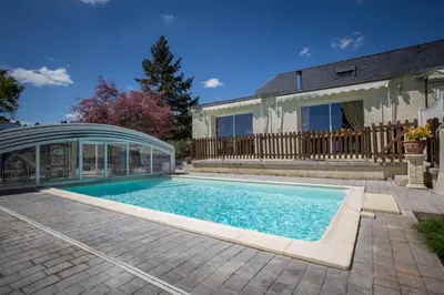 Piscine de l'établissement Domaine de la Moretie ou située à proximité