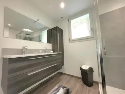 Salle de bains dans l'établissement Au fil de la Bontat Vézère