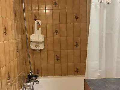 Salle de bains dans l'établissement Studio 3 personnes en station avec parking couvert - FR-1-787-115