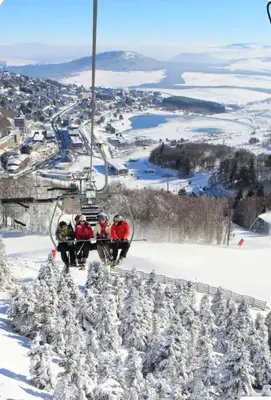 L'établissement Super-Besse - studio 800m des pistes en hiver