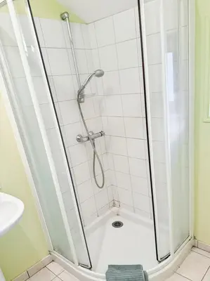 Salle de bains dans l'établissement Gîte des Combes - Corrèze - 3ch - 10 pers