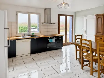 Cuisine ou kitchenette dans l'établissement Gîte le Bistrot, 3ch, 6pers