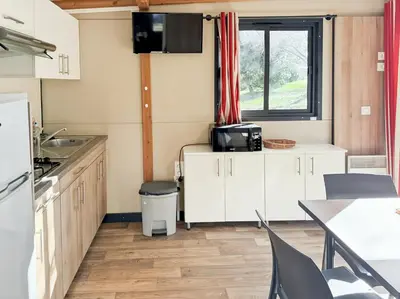 Cuisine ou kitchenette dans l'établissement Le Nouméa, 4 pers, 3 lits