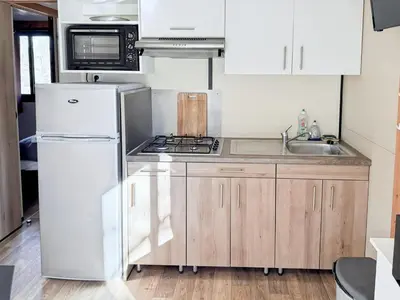 Cuisine ou kitchenette dans l'établissement Le Nouméa, 4 pers, 3 lits