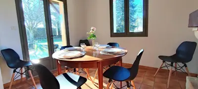 Coin salon dans l'établissement La Petite Cassagne