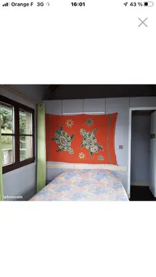 Un ou plusieurs lits dans un hébergement de l'établissement Chalets flottants lac saint Étienne Cantales