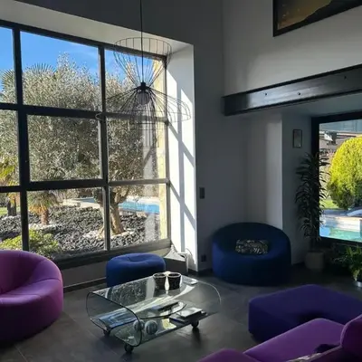 Séjour Raffiné et Confortable à Magnac Bourg