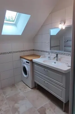 Salle de bains dans l'établissement La petite maison du Ramail