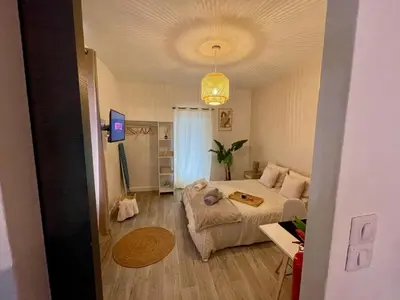 Cuisine ou kitchenette dans l'établissement L 'Écrin Ivoire - Comfort and Productivity -Terrasse