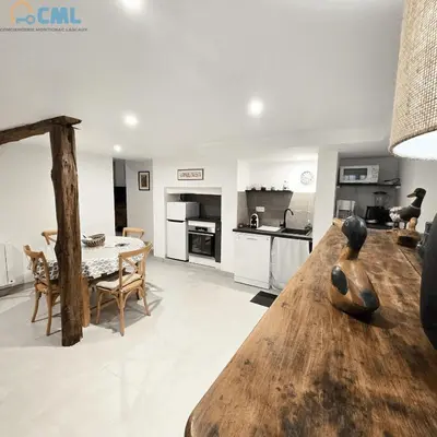 Cuisine ou kitchenette dans l'établissement Gite 2 à 4 pers, Centre historique de Montignac